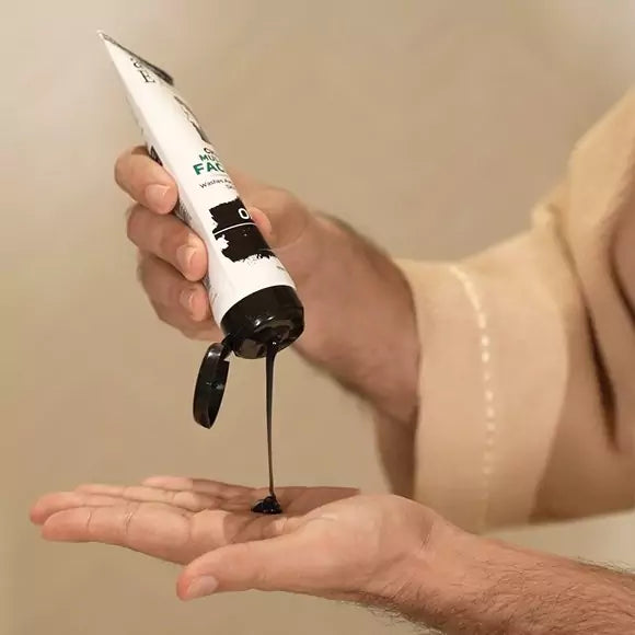 AMAzing Earth Organic Charcoal Multi-Action Face Wash image 1