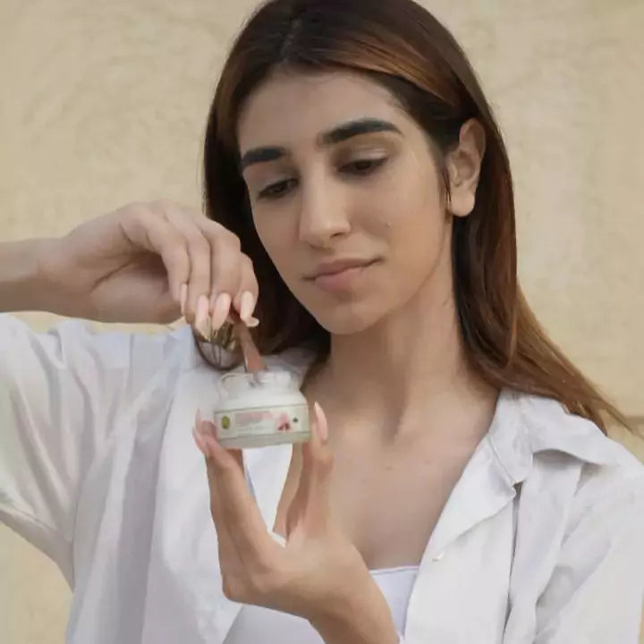 Plantas Organic Face Cream - Skin Brightening, Shine and Glow image 4